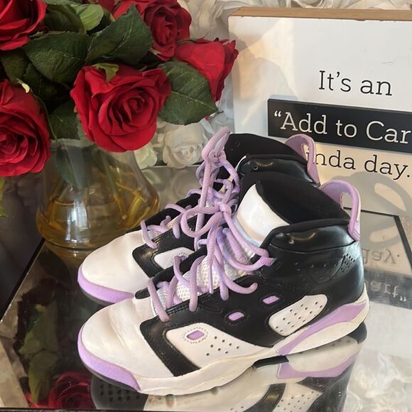 BOYS NIKE Sneakers - Picture 4 of 6